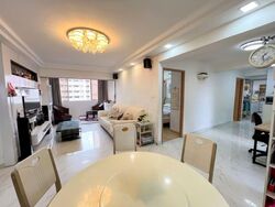 Blk 305 Tampines Street 32 (Tampines), HDB 5 Rooms #584404091